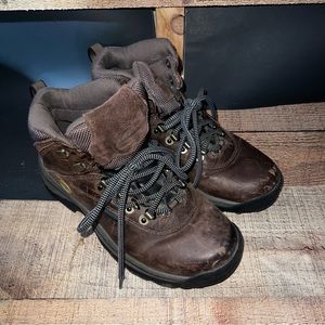 Women’s Timberland Hiking Boots 7m Active